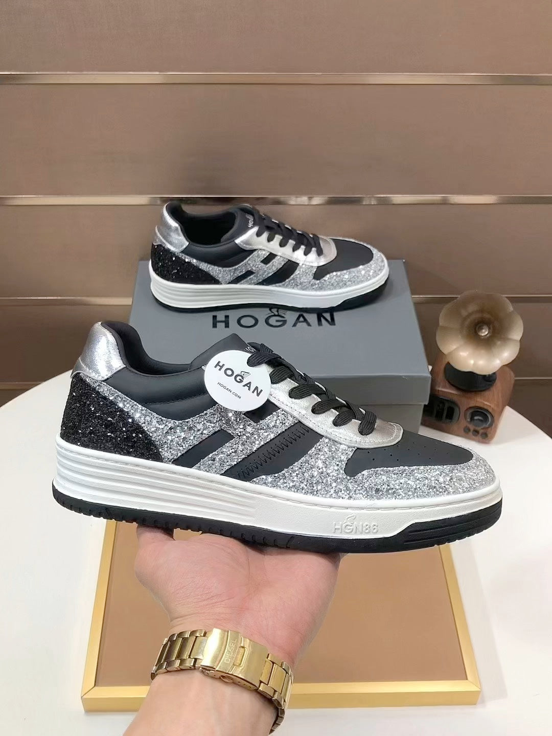 Selected Variant Image