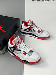 AIR JORDAN 4