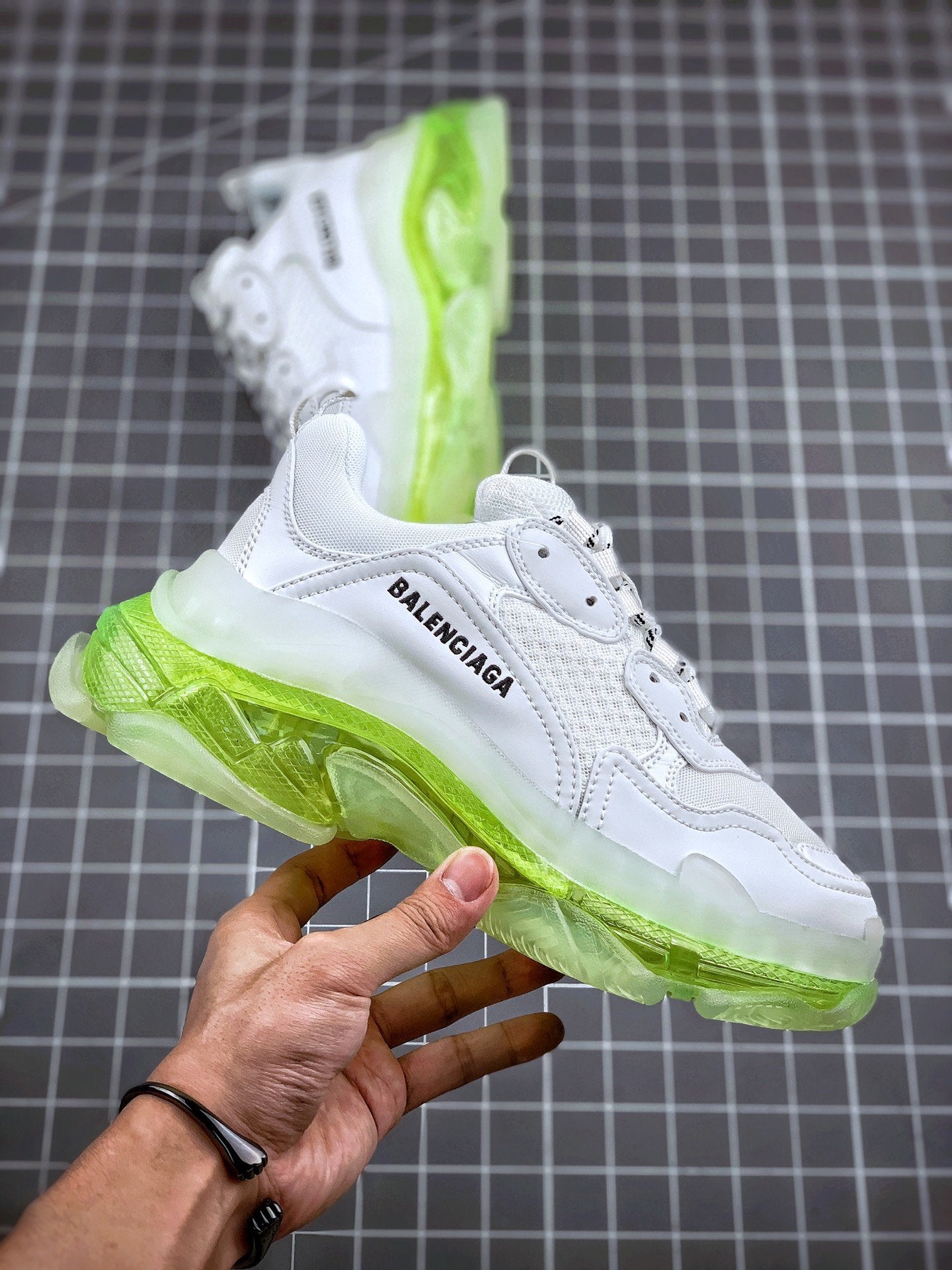 Selected Variant Image