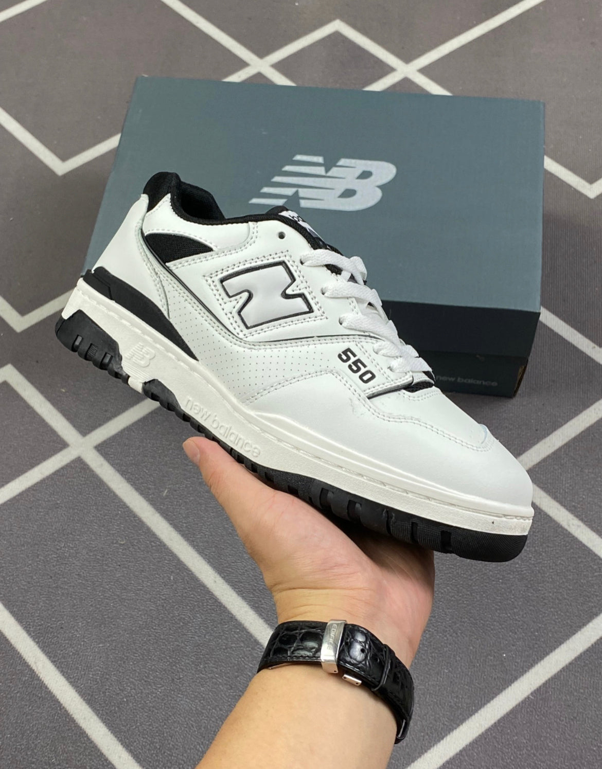 Selected Variant Image