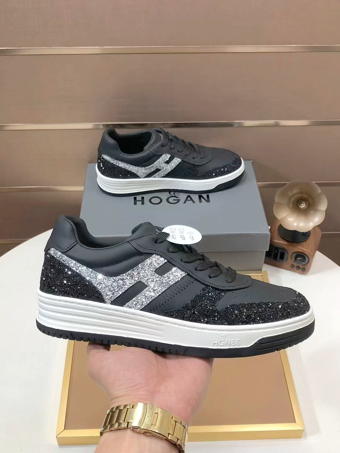 Selected Variant Image