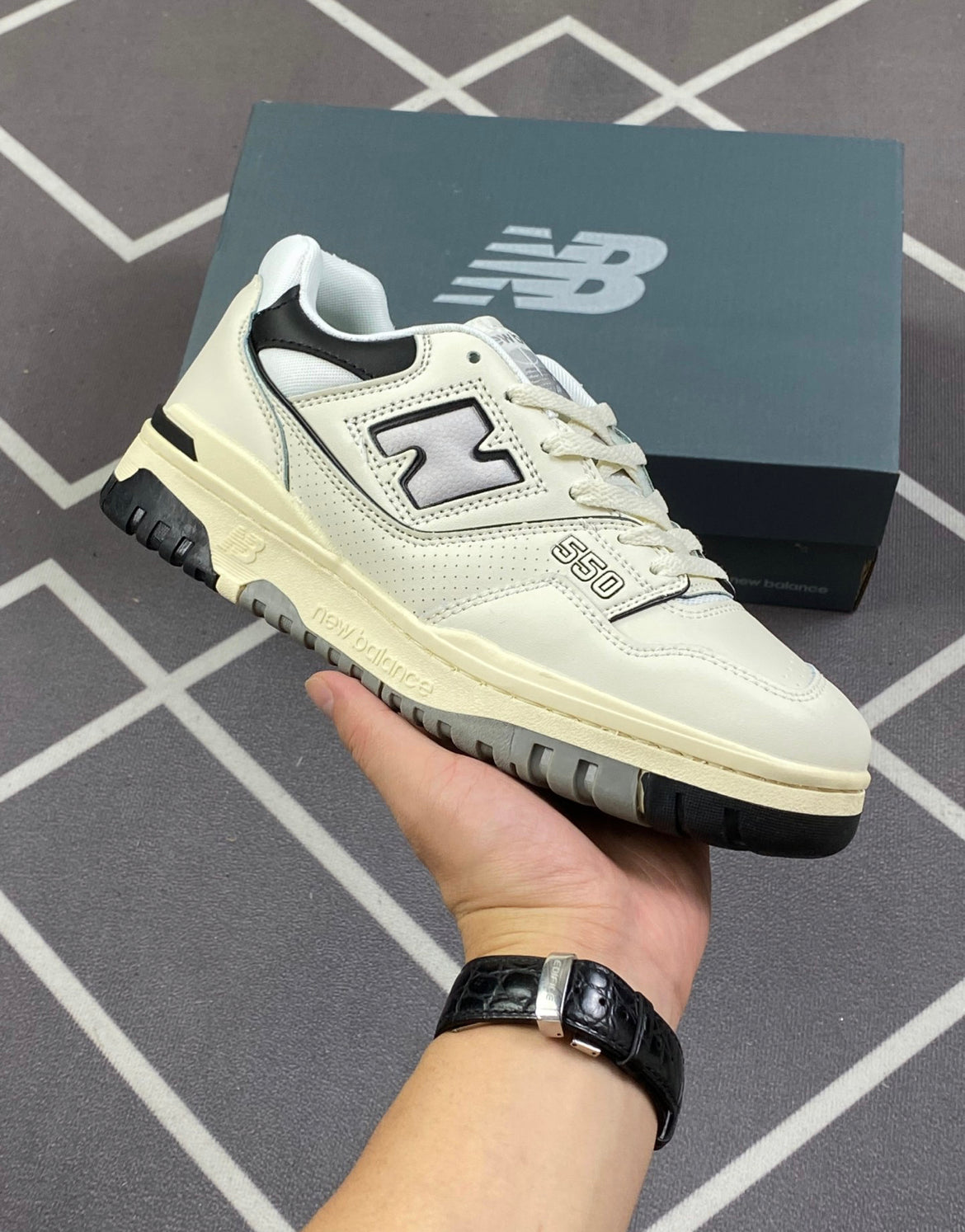 Selected Variant Image