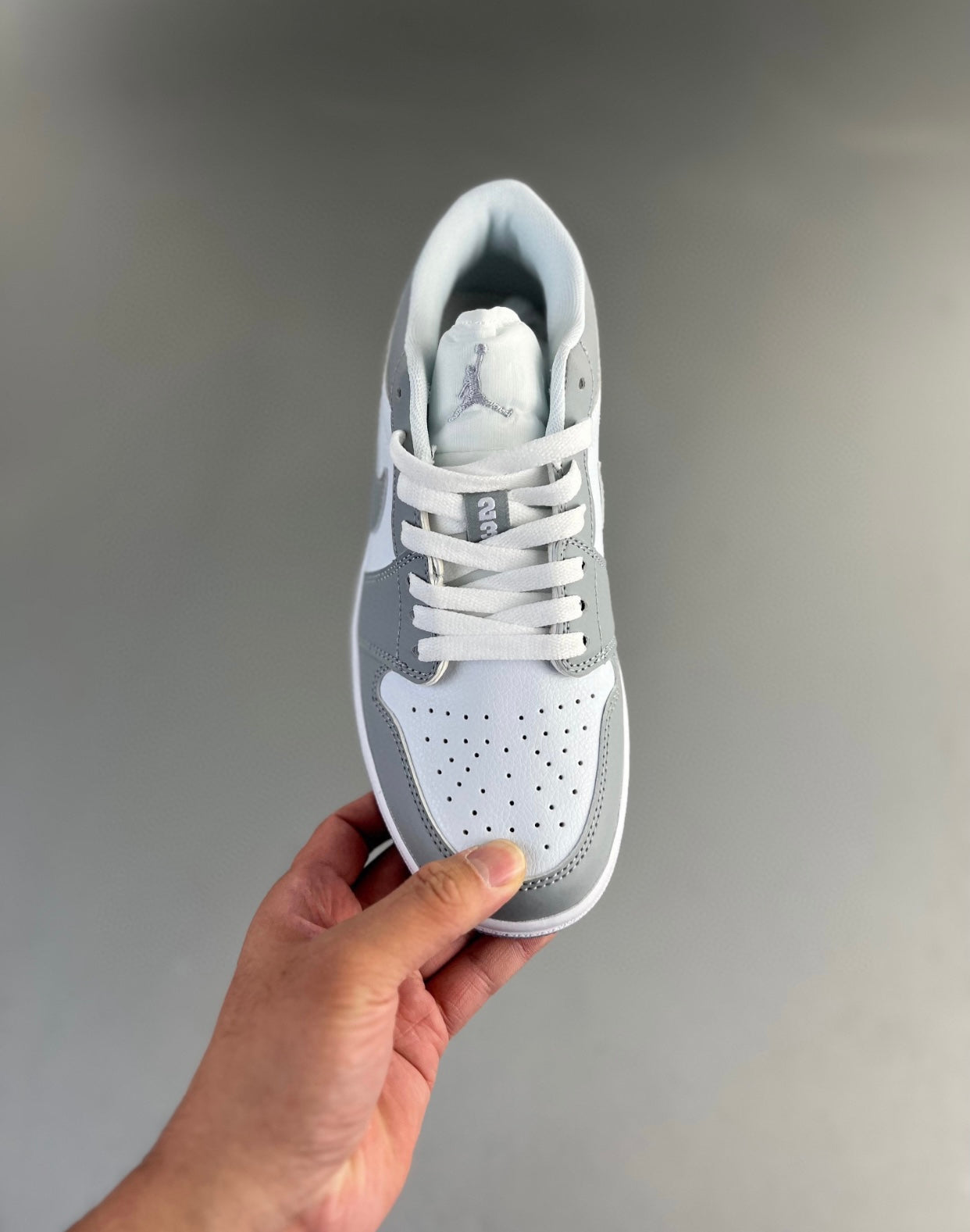 AIR “Jordan 1”