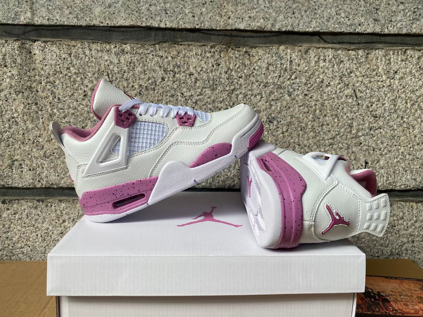 Selected Variant Image