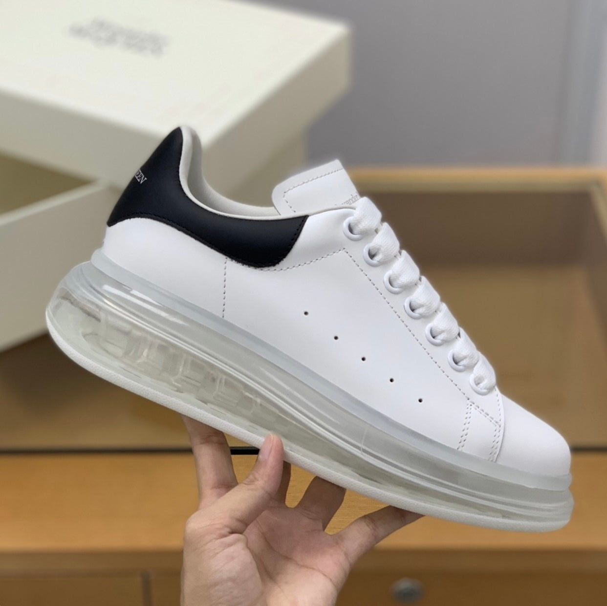 Selected Variant Image