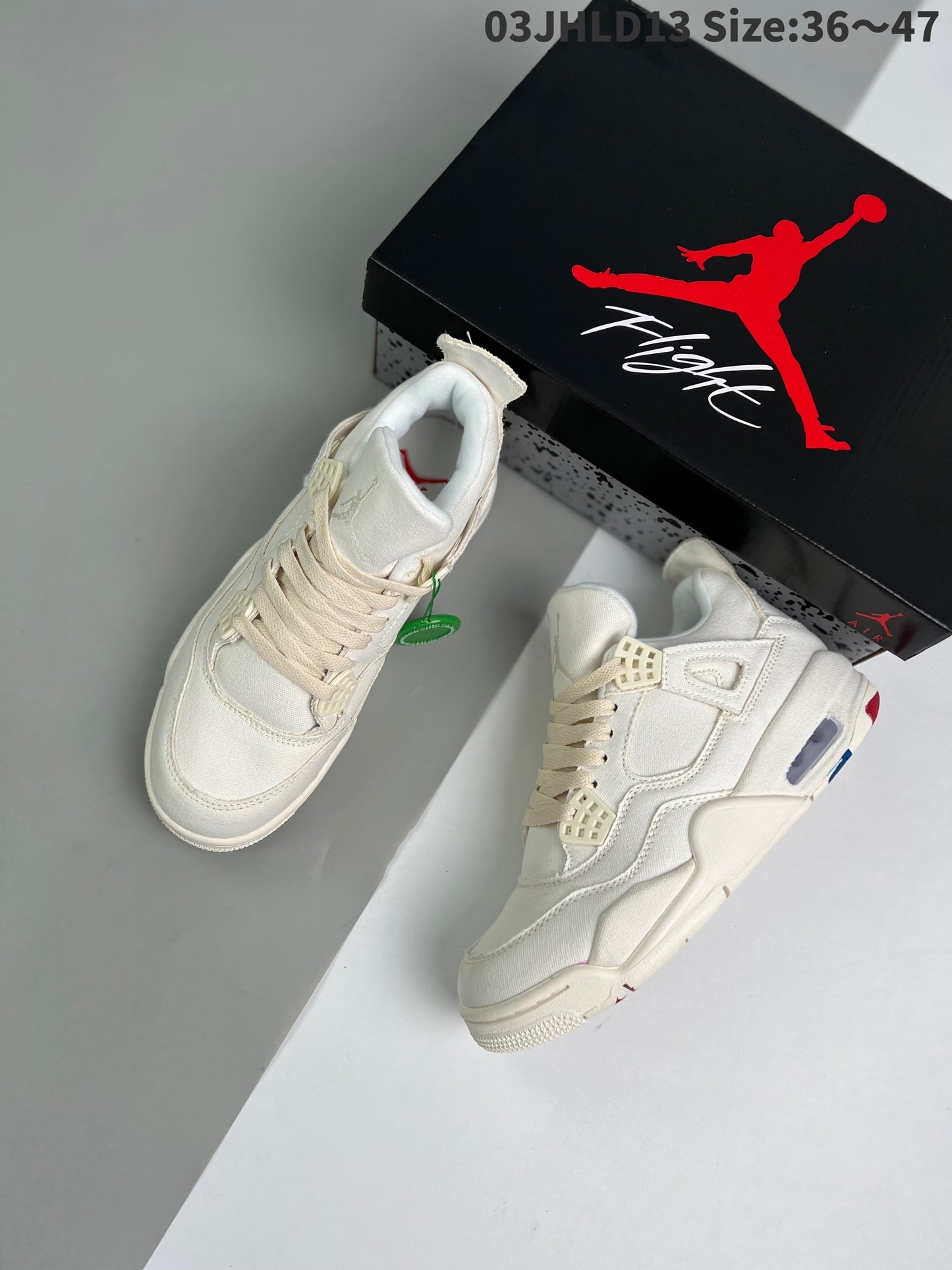 AIR JORDAN 4
