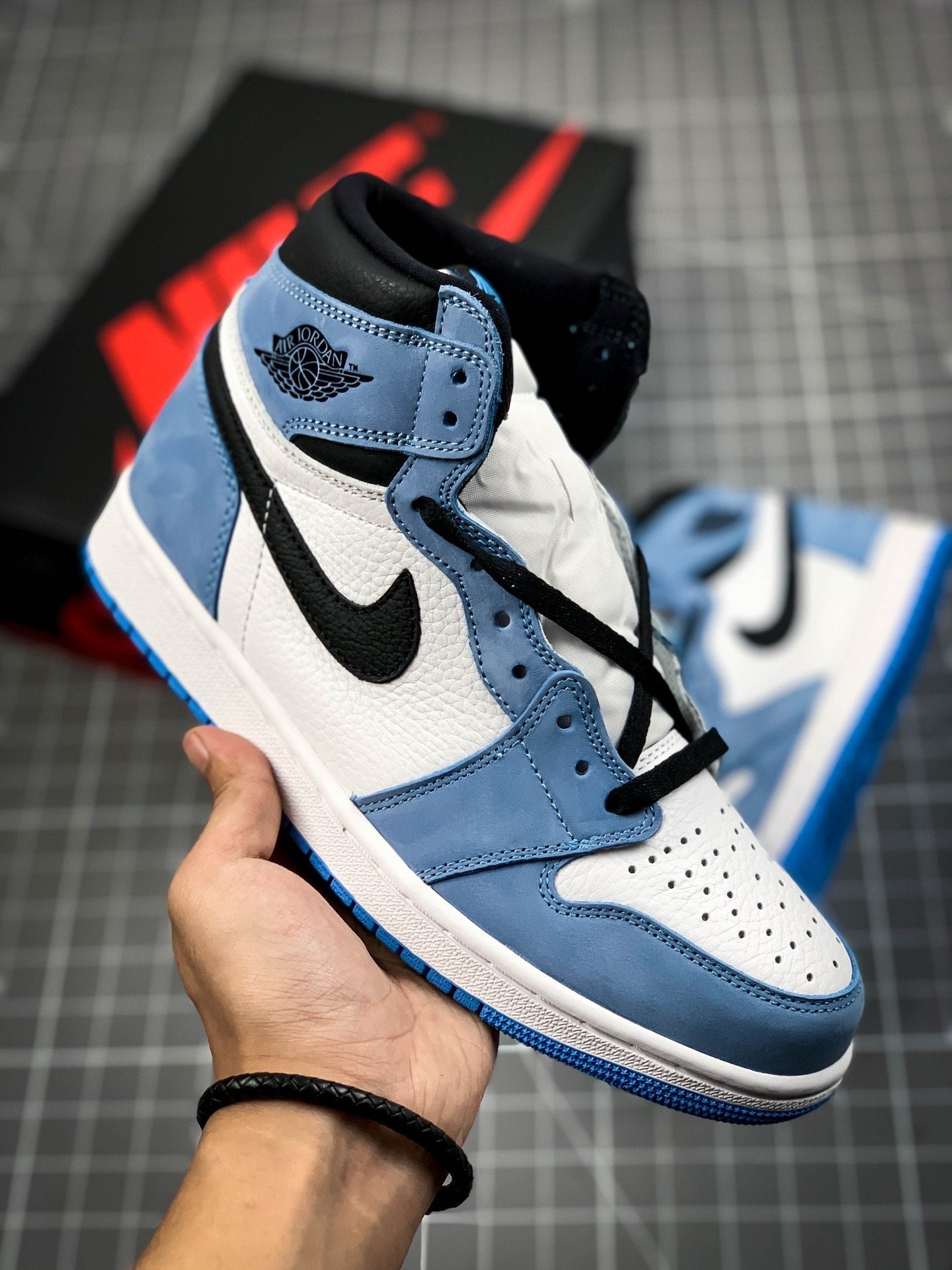 Selected Variant Image