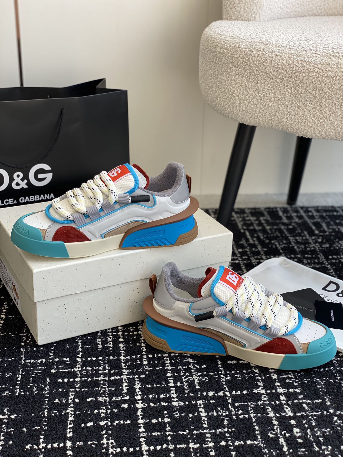 Selected Variant Image