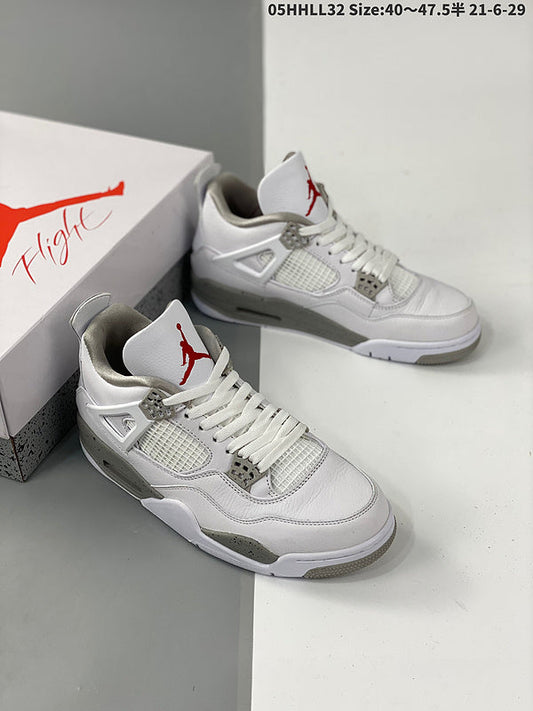 AIR JORDAN 4
