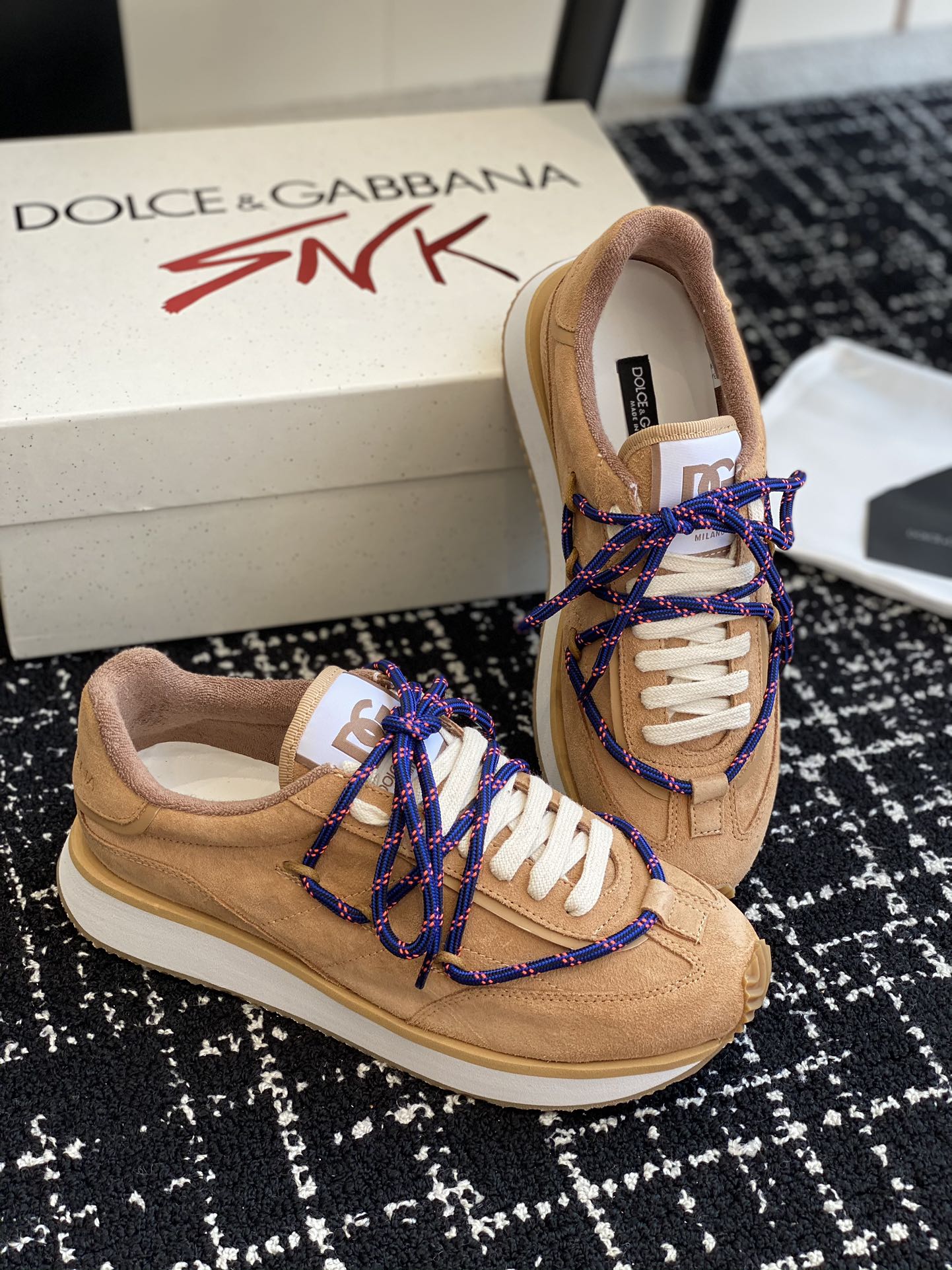 Selected Variant Image