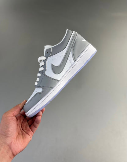 AIR “Jordan 1”