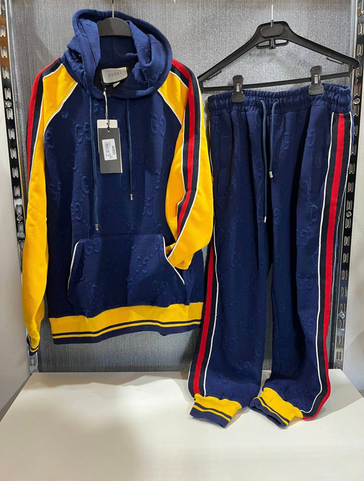 Selected Variant Image