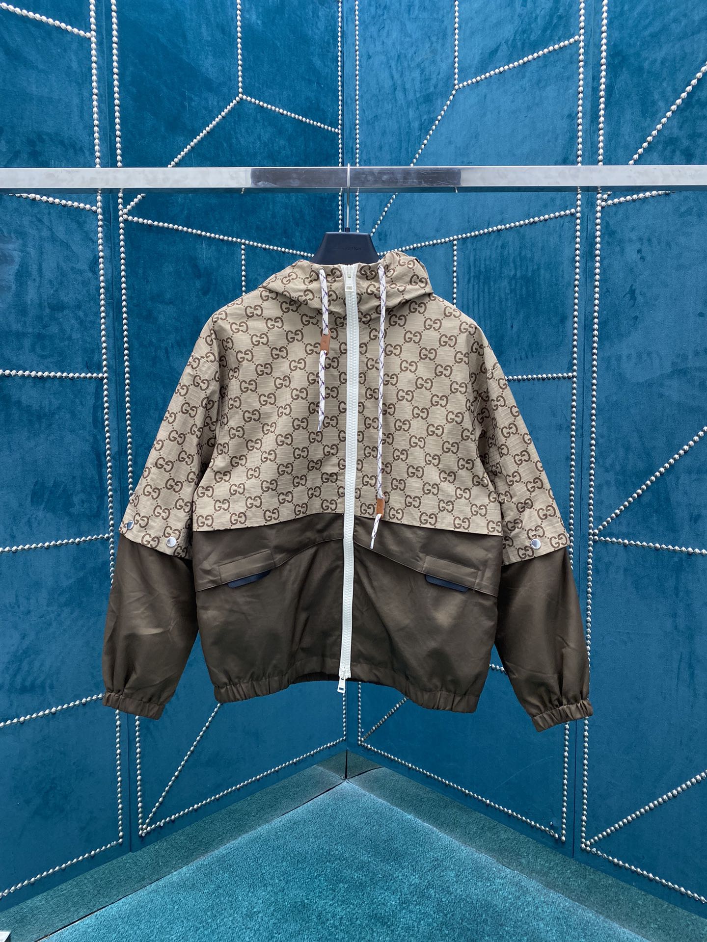 Selected Variant Image