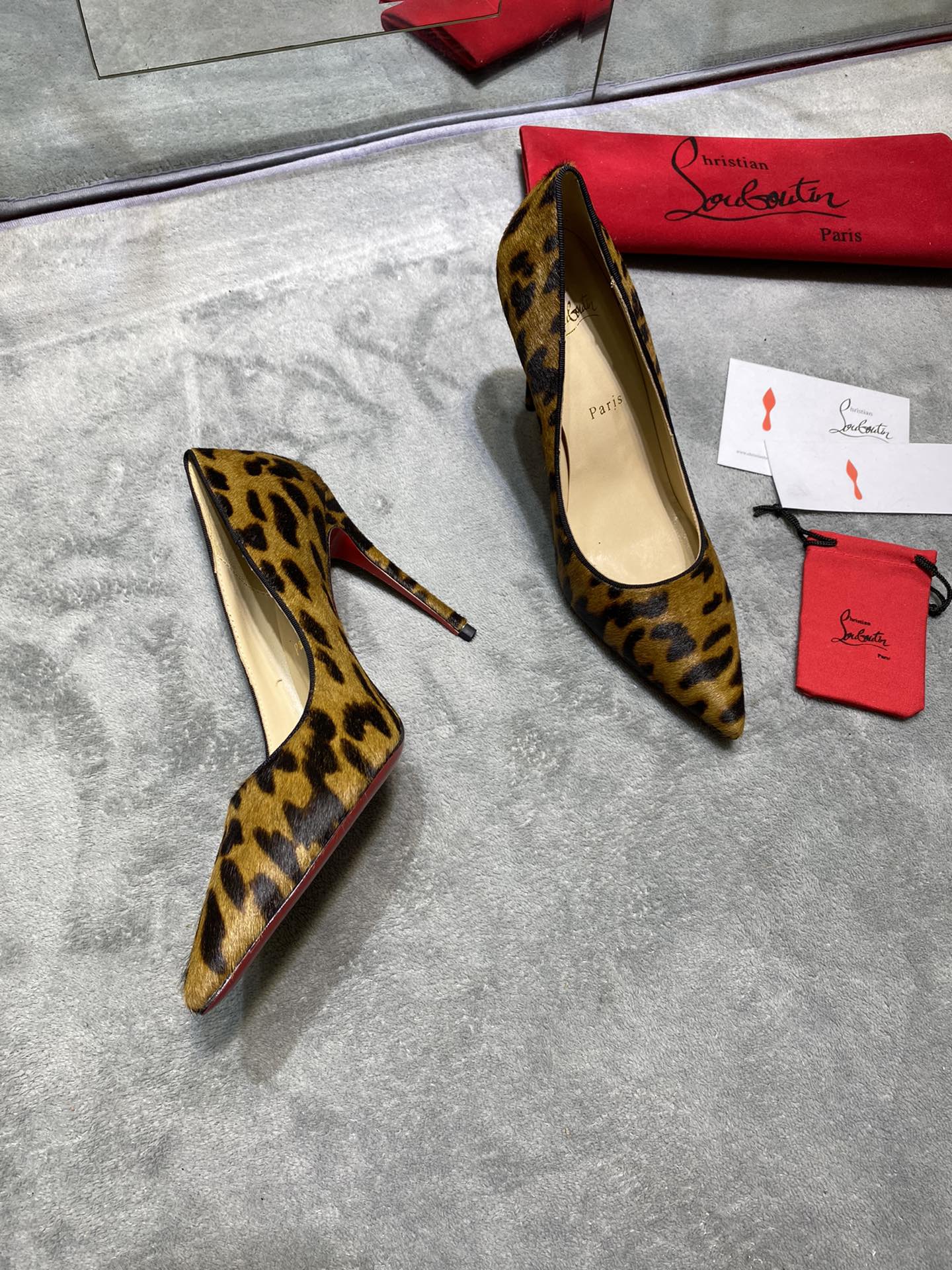 LOUBOUTIN PUMPS